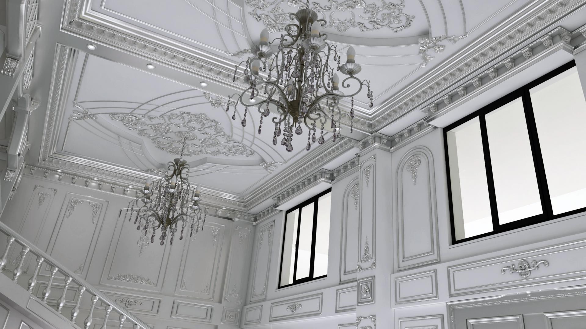 Yüksek tavanlı villa salonunda gümüş süslemeli poliüretan söve, pencere çerçevesi, tavan göbeği ve kristal avizeler.