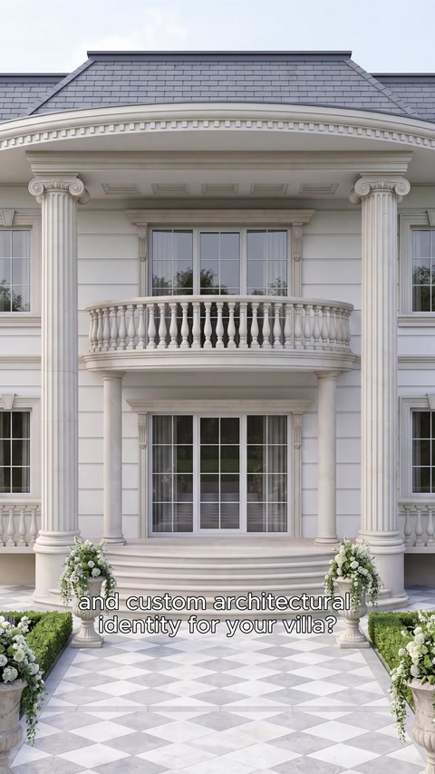 Villa cephesinde sütunlar, korkuluklar ve pencere çevresi süslemeleri görülüyor