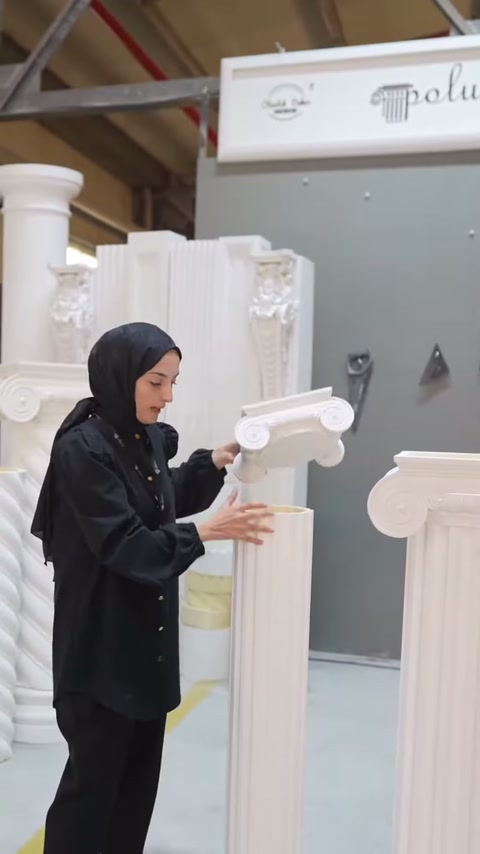 Yivli gövdenin üst kısmı ve başlık bağlantısı yakından inceleniyor