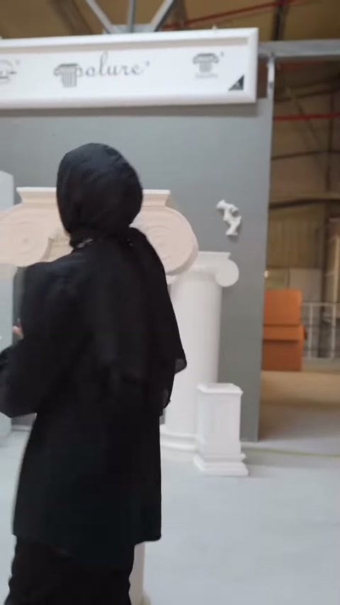 Sunucu farklı genişlikteki iki sütun modeline doğru dönerek anlatıyor