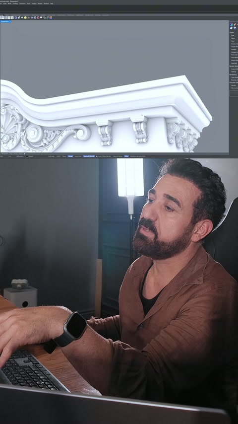 Kavisli alınlığın katmanlı silmeleri dijital modelde yakından gösteriliyor
