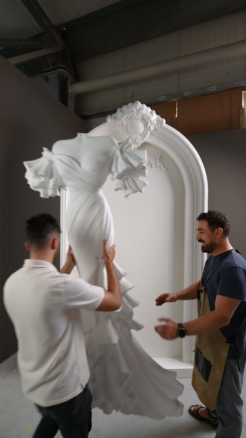 Polure Yeni Gelinlik Rölyef Modeli ve Gizli Işık Detayı