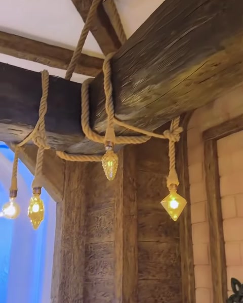 Poliüretan Ahşap Görünümlü Tavan Kütükleri ile Doğal ve Estetik Mekânlar — 0:05