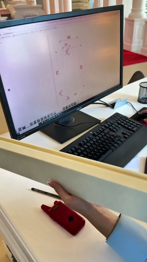 Profil numunesi ekrandaki ölçülendirilmiş kesit çizimiyle karşılaştırılıyor