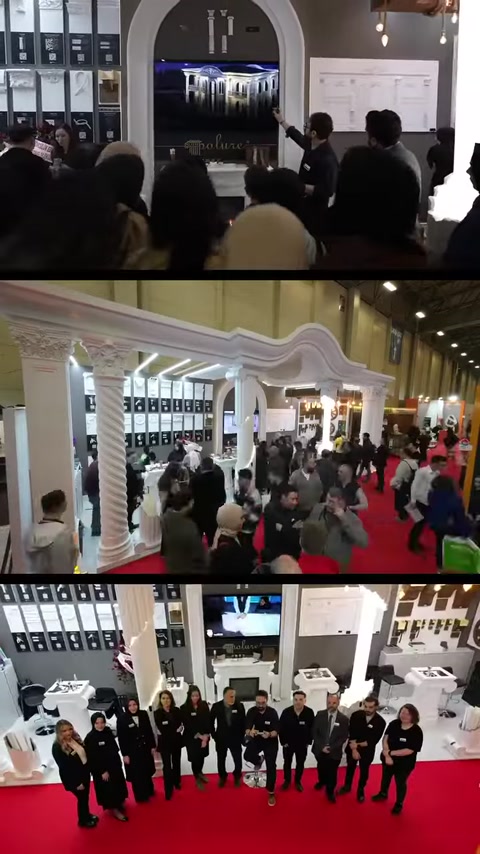 Ziyaretçilerin incelediği sütunlu ve profilli dekoratif fuar standı