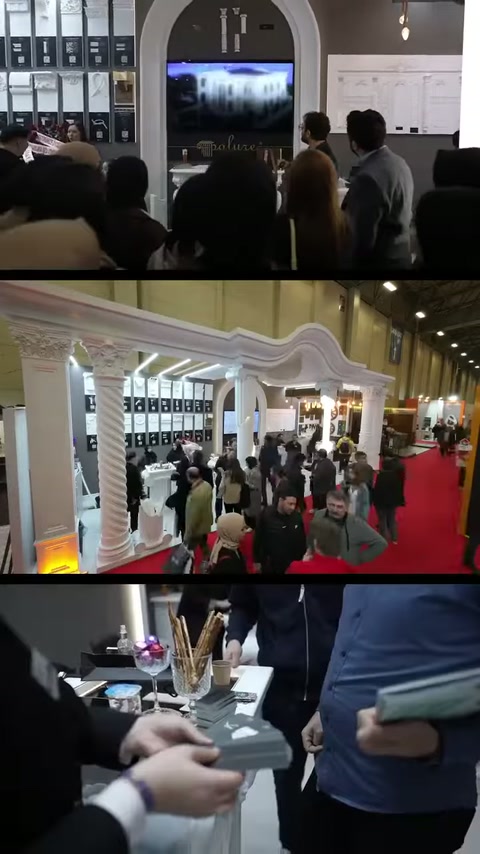 Ziyaretçiler sütunlu standı gezerken ürün örnekleri yakından inceleniyor