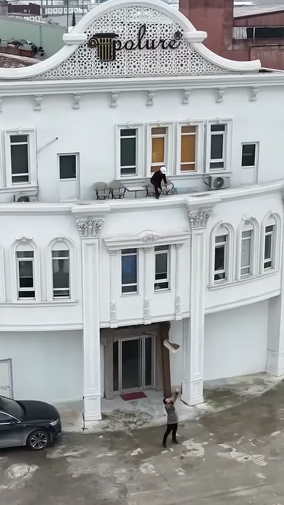 Poliüretan Kiriş ve Konsol Payanda Modelleriyle Rustik Giriş Tasarımı