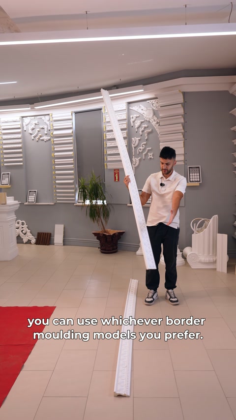 Sert bordür, sunucunun yanında zeminden yukarı uzanan düz formuyla gösteriliyor.