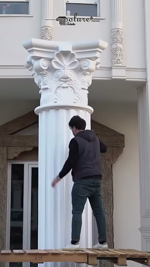 60 cm Dairesel Korint Sütun Başlığı, Desenli Ayak ve Yivli Sütun