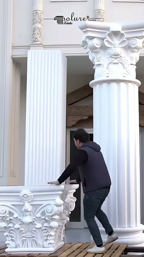 Kabartmalı başlık yandaki yivli gövdenin önüne taşınıyor