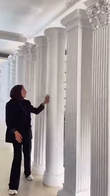 Pürüzsüz yuvarlak sütun ile kanallı modeller aynı sırada karşılaştırılıyor.